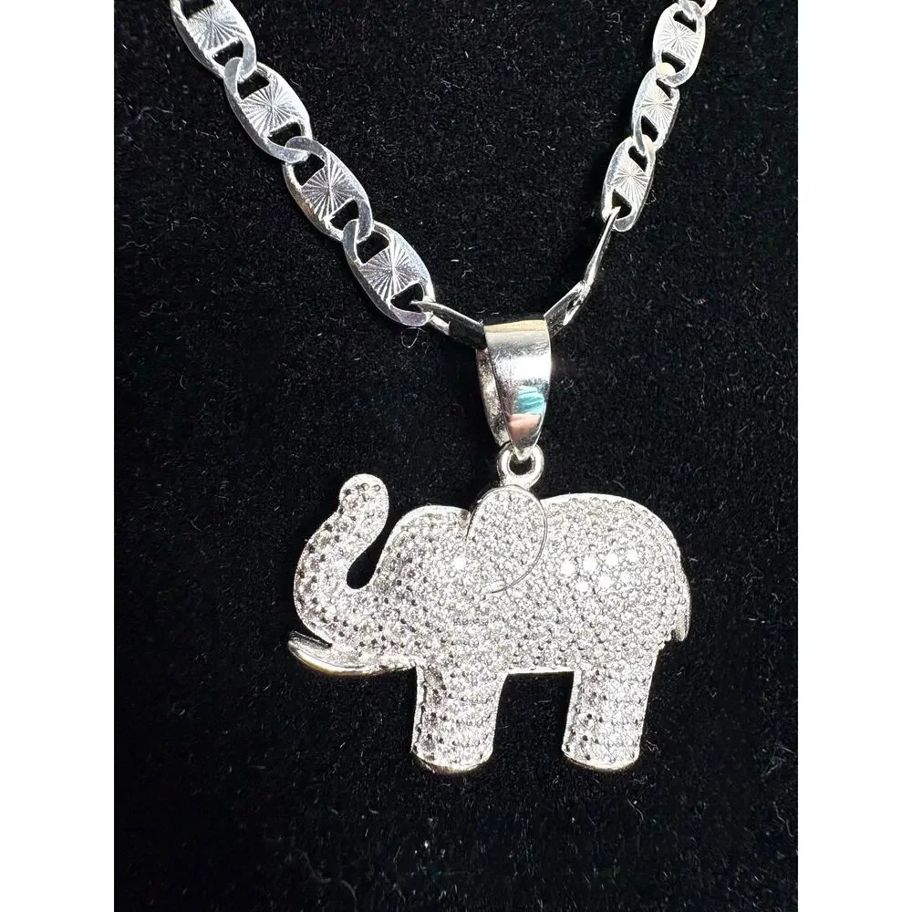1ct Moissanite Elephant on 19" Chain, 925 Silver & Bonus Bracelet - Picture 3 of 6